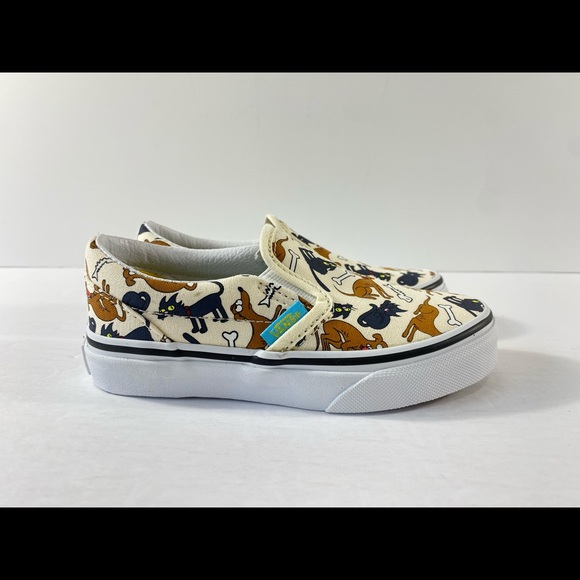 Vans x The Simpsons Classic Slip-On Sneakers - Picture 3 of 6